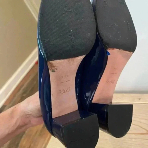 Hugo Boss Womens Patent Leather Heels - Picture 9 of 9